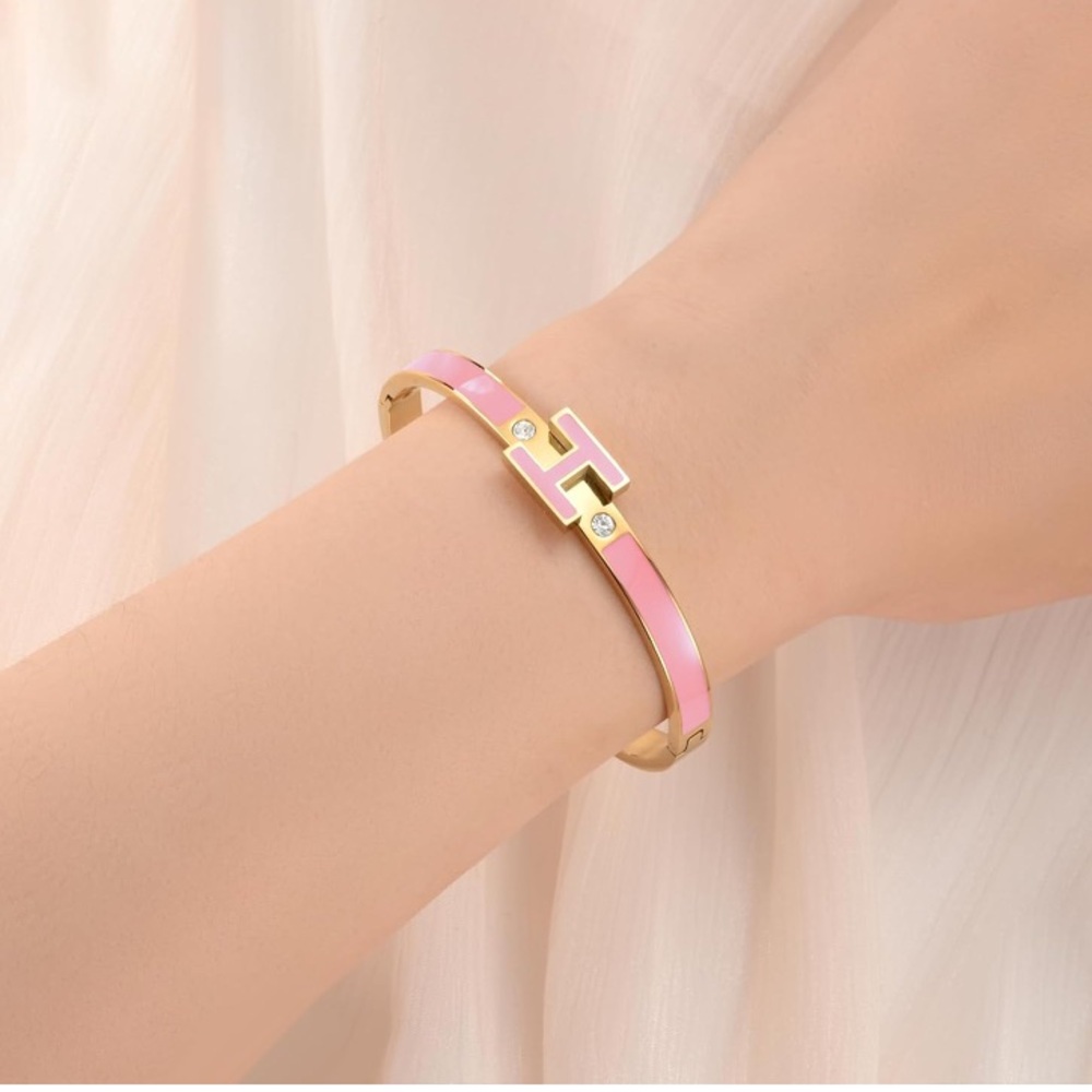 Elegant Pink and Gold Bracelet - Picture 1 of 4
